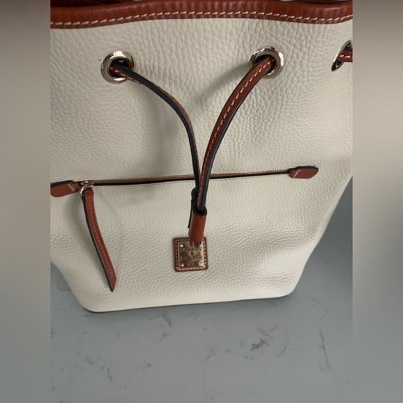 NWT Dooney & Bourke  Pebble Grain Small Drawstring Bag - Picture 2 of 7